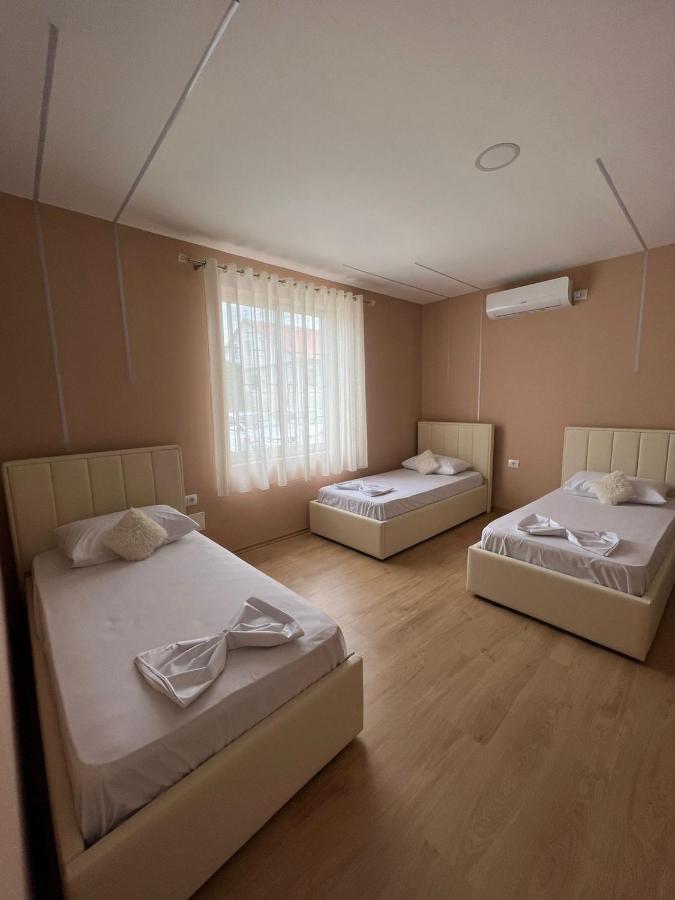 Miqt Guest House Shkodër Buitenkant foto