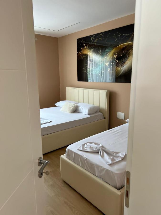 Miqt Guest House Shkodër Buitenkant foto