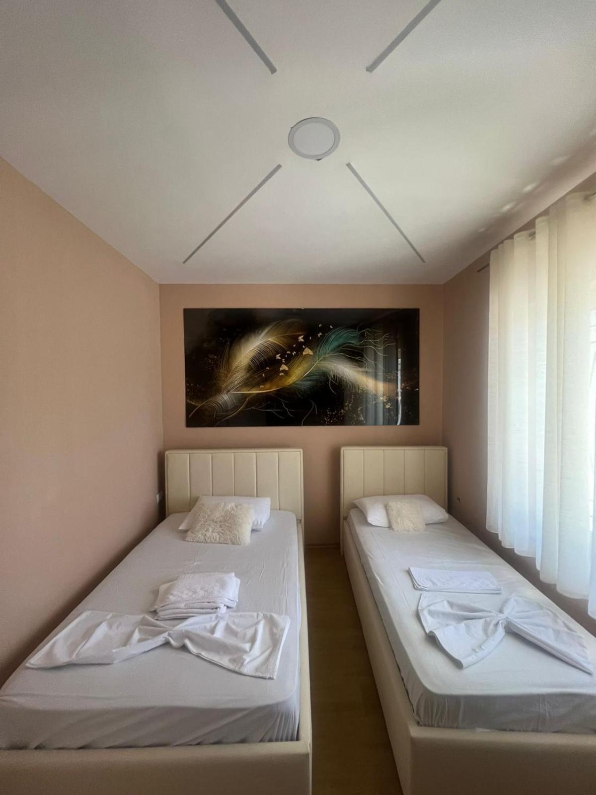 Miqt Guest House Shkodër Buitenkant foto